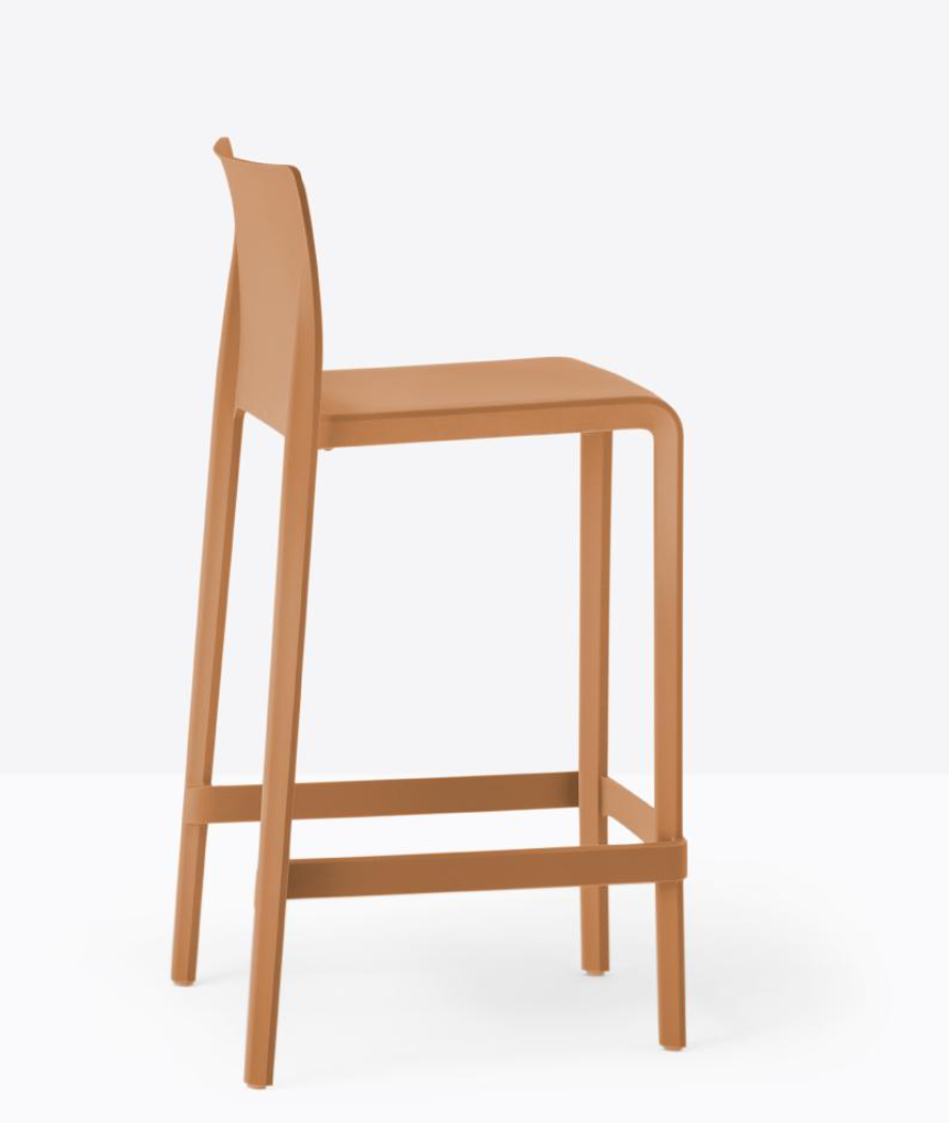 Volt hoge stoel (gerecycleerd materiaal) - 76 cm 